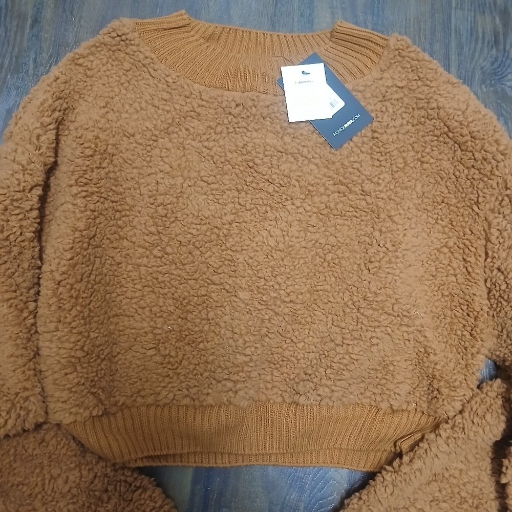 Cozy Rust Sweater - Picture 4 of 4